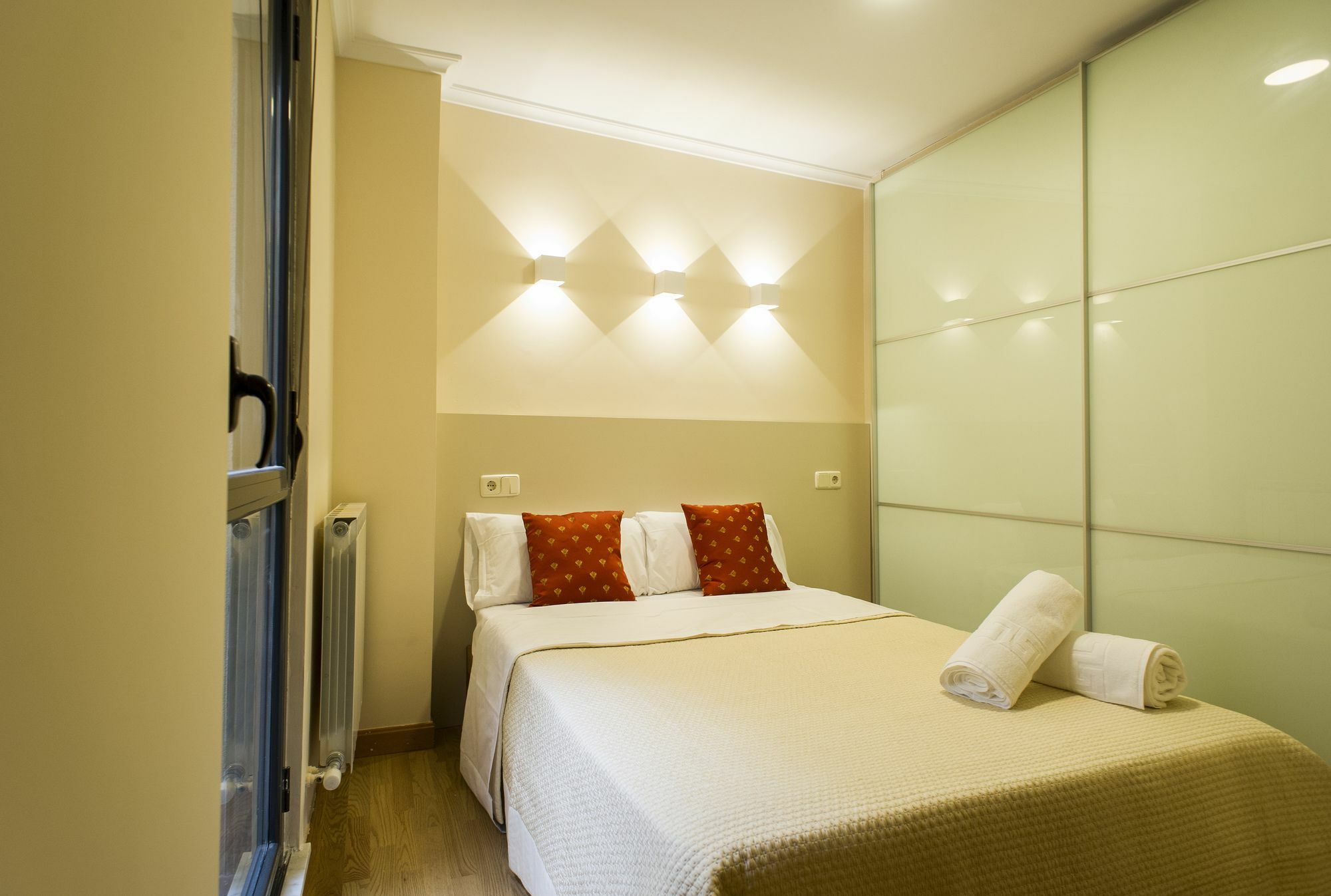 Rent Apartments Salamanca Cervantes 47 Buitenkant foto