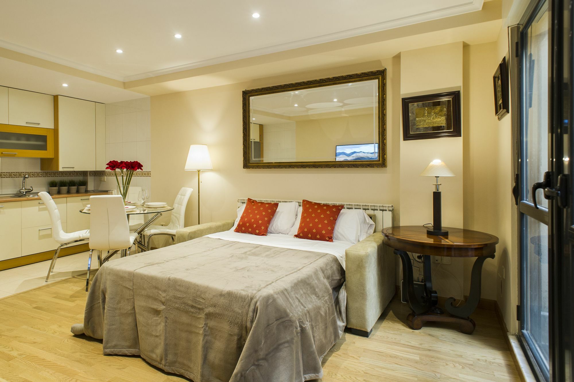 Rent Apartments Salamanca Cervantes 47 Buitenkant foto